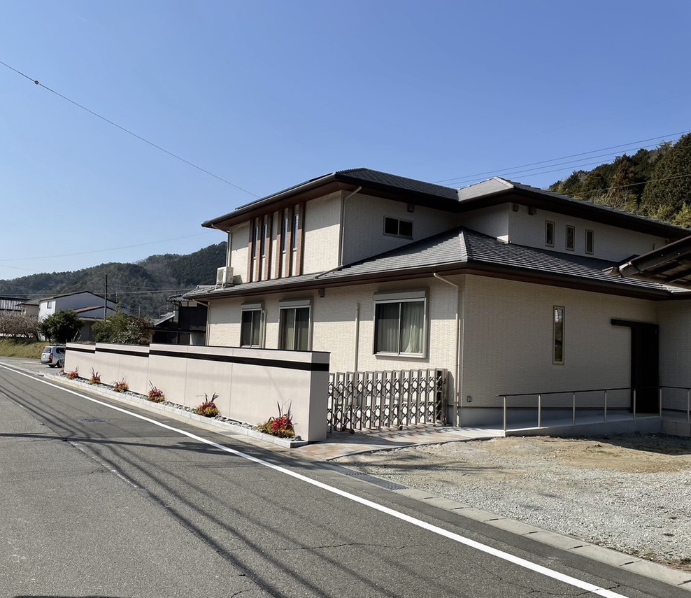兵庫県加西市の外構塗装 施工事例
